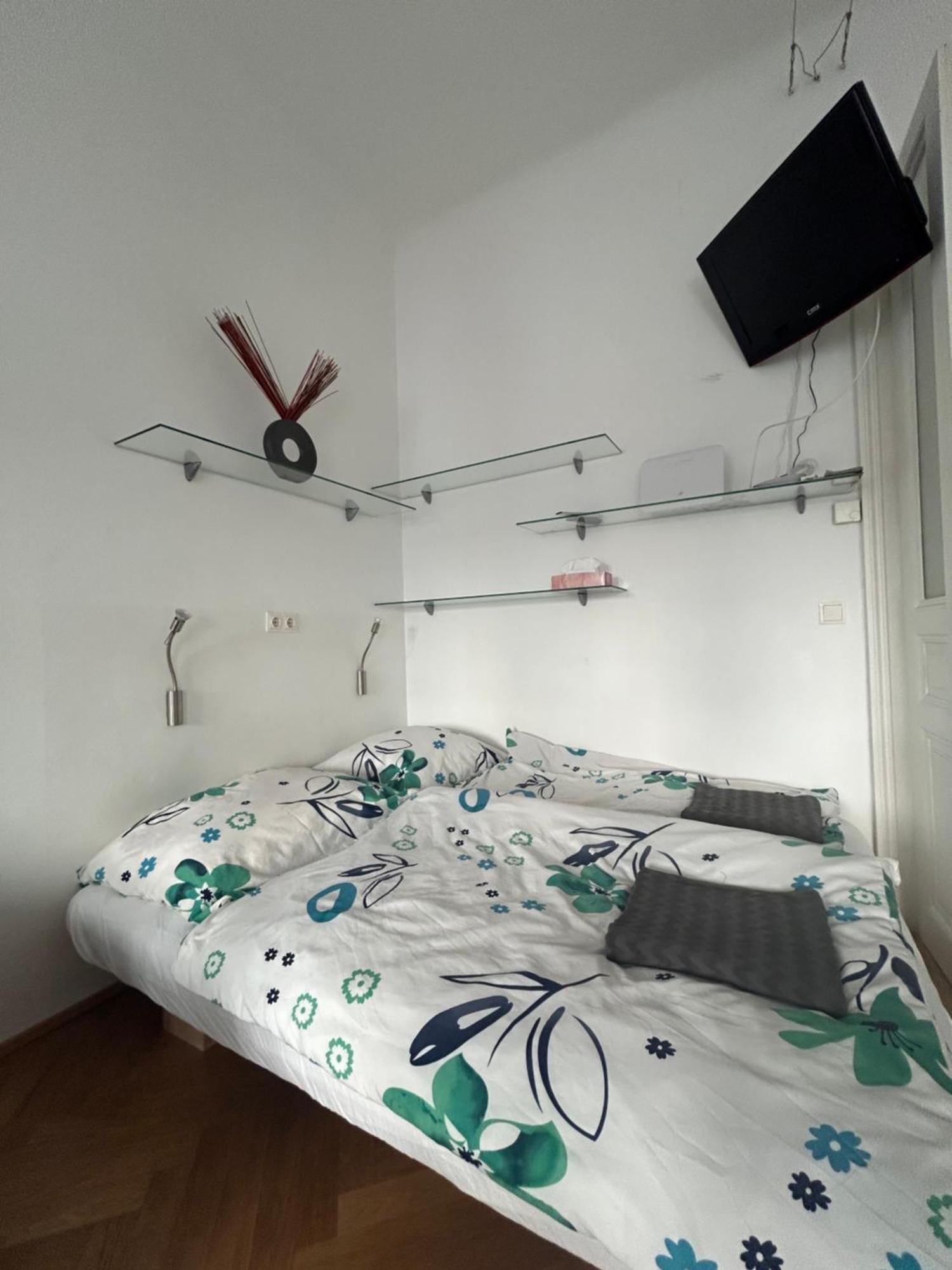 Designer In Location Wenen